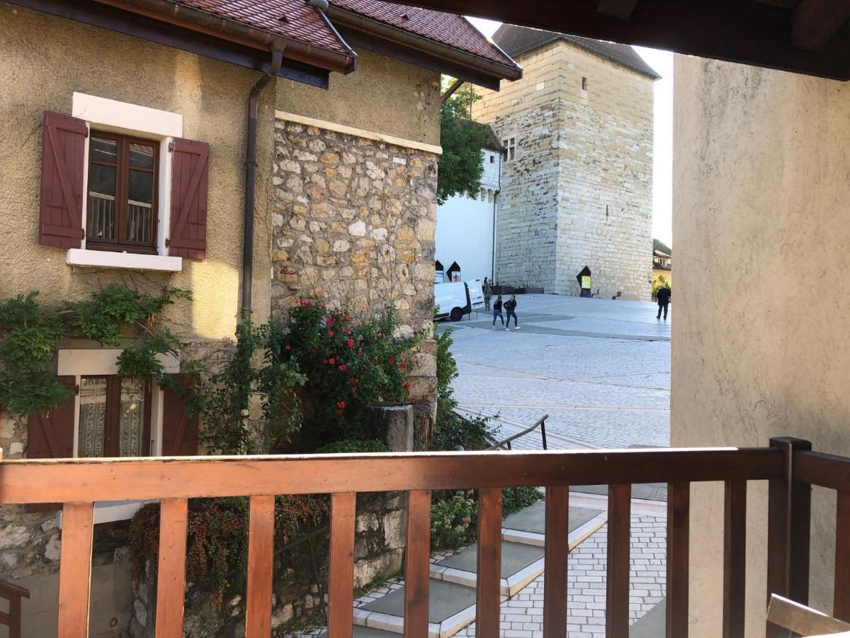 Appartement Dans La Vieille Ville, En Face Du Chateau Annecy Dış mekan fotoğraf